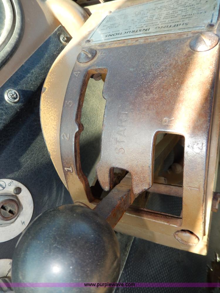 image for item D8171 1979 Caterpillar 613B scraper