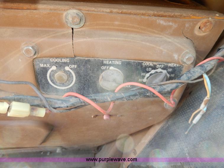 image for item D8171 1979 Caterpillar 613B scraper