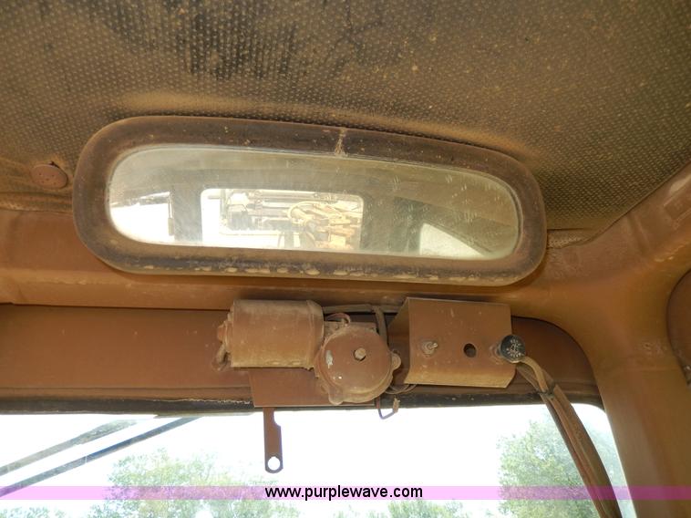 image for item D8171 1979 Caterpillar 613B scraper