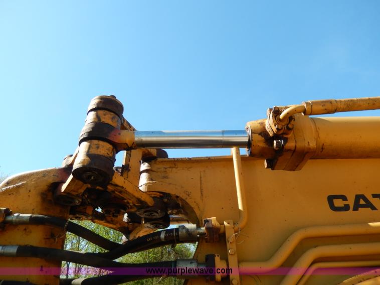 image for item D8171 1979 Caterpillar 613B scraper