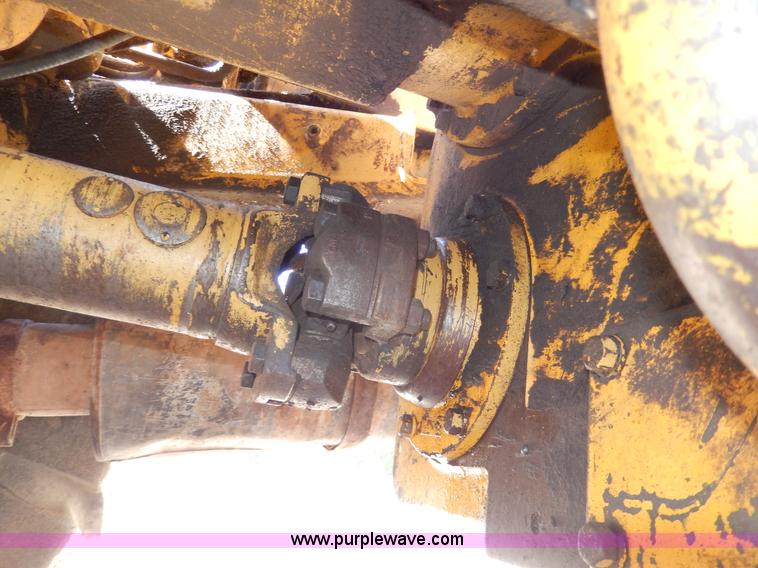 image for item D8171 1979 Caterpillar 613B scraper