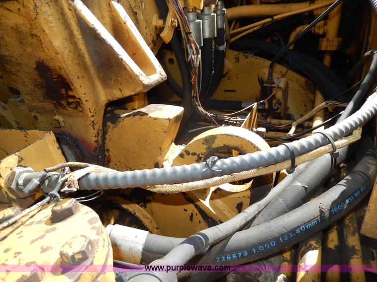 image for item D8171 1979 Caterpillar 613B scraper