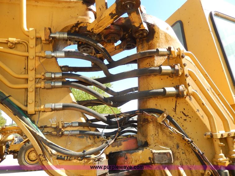 image for item D8171 1979 Caterpillar 613B scraper