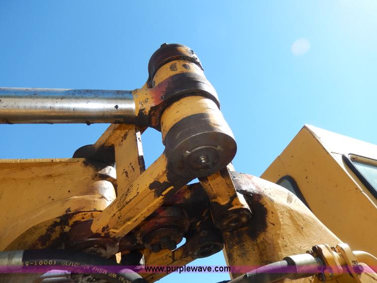 image for item D8171 1979 Caterpillar 613B scraper