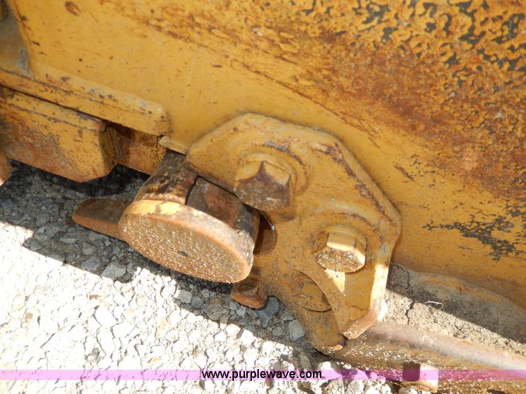 image for item D8171 1979 Caterpillar 613B scraper
