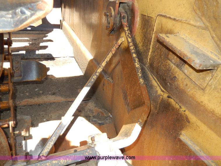 image for item D8171 1979 Caterpillar 613B scraper