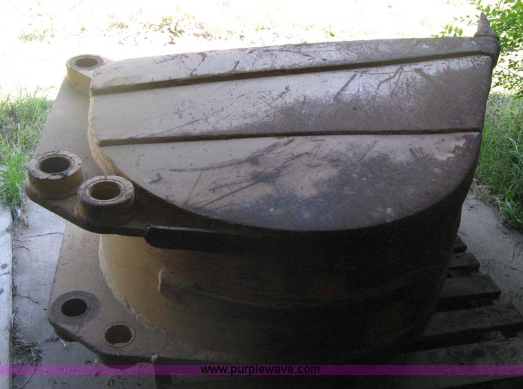 image for item D8331 24" excavator bucket