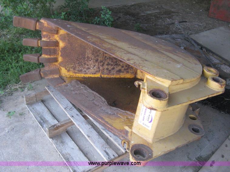 image for item D8331 24" excavator bucket