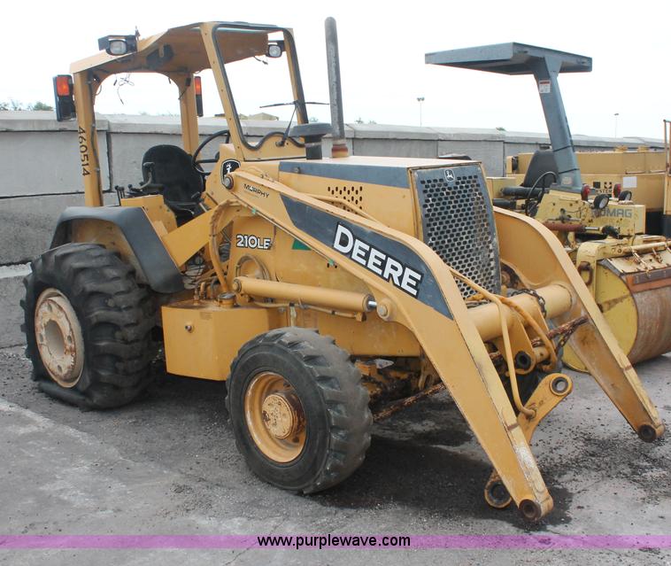 image for item D8339 2005 John Deere 210LE landscape loader