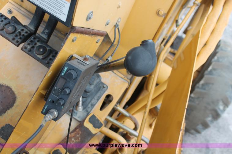 image for item D8339 2005 John Deere 210LE landscape loader