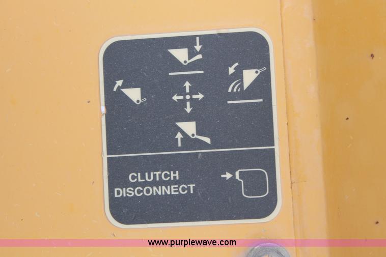 image for item D8339 2005 John Deere 210LE landscape loader