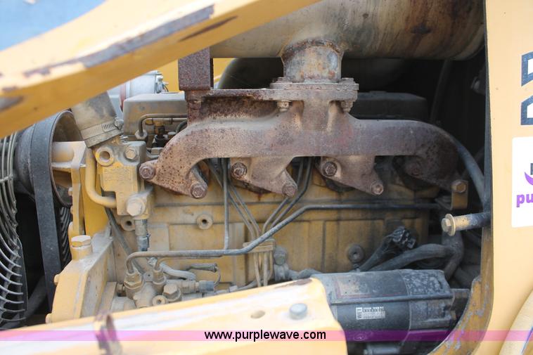 image for item D8339 2005 John Deere 210LE landscape loader