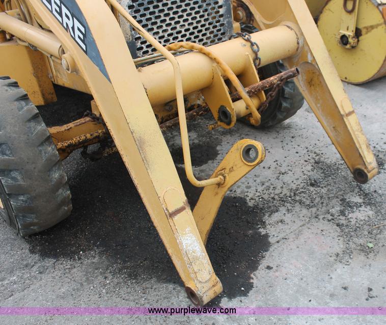 image for item D8339 2005 John Deere 210LE landscape loader