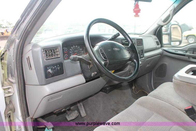 image for item D8341 2001 Ford F250 Super Duty XLT SuperCab pickup truck