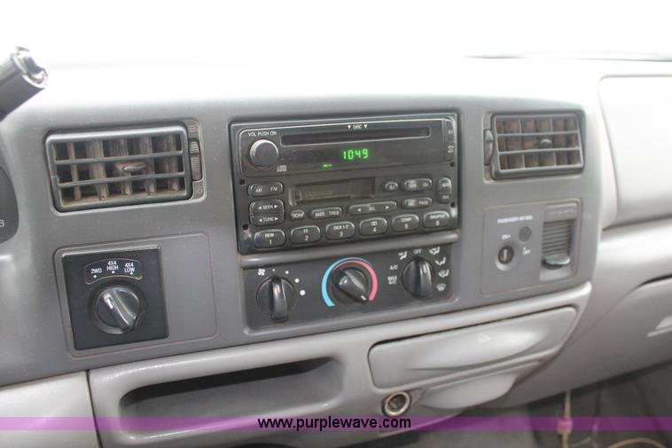 image for item D8341 2001 Ford F250 Super Duty XLT SuperCab pickup truck