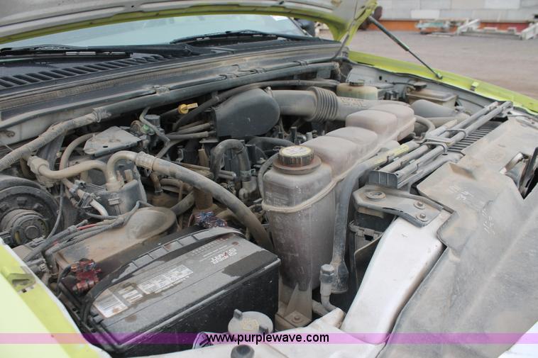 image for item D8341 2001 Ford F250 Super Duty XLT SuperCab pickup truck