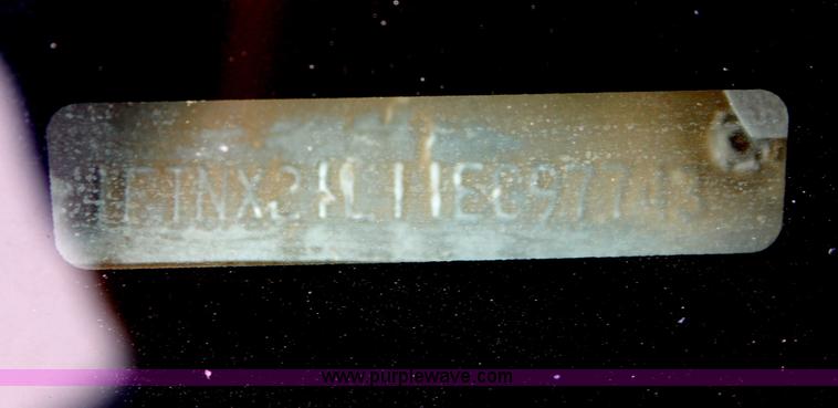 image for item D8341 2001 Ford F250 Super Duty XLT SuperCab pickup truck