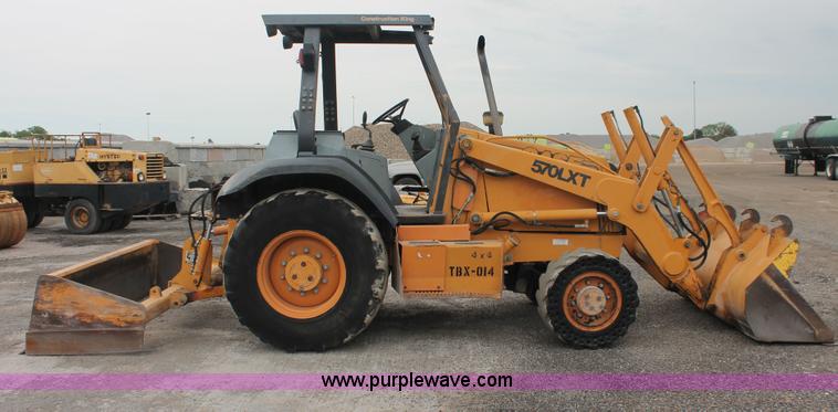 image for item D8342 1996 Case 570L XT Construction King landscape loader