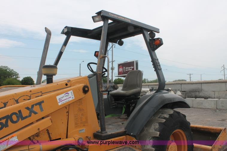 image for item D8342 1996 Case 570L XT Construction King landscape loader
