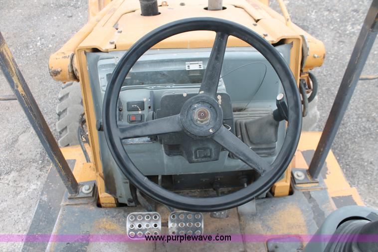 image for item D8342 1996 Case 570L XT Construction King landscape loader