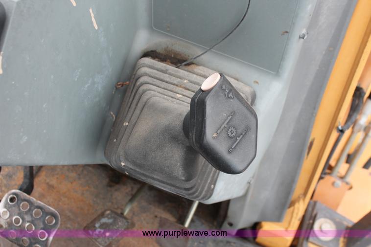 image for item D8342 1996 Case 570L XT Construction King landscape loader