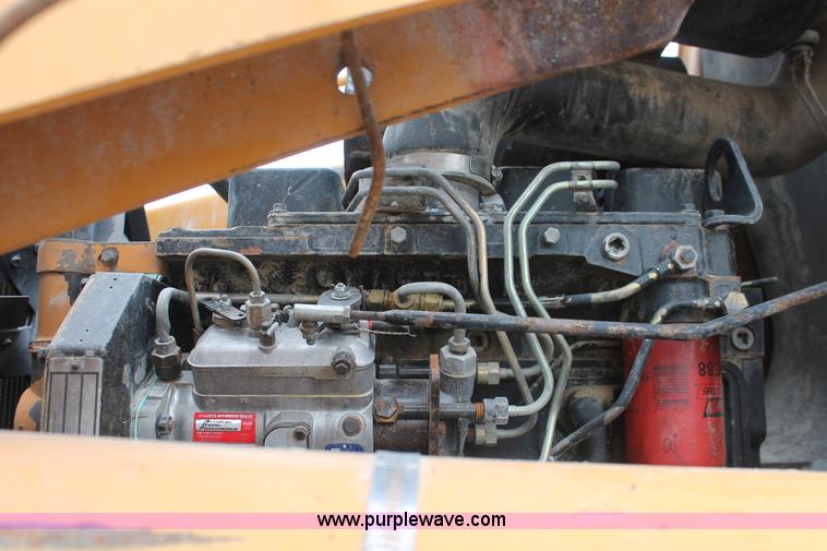 image for item D8342 1996 Case 570L XT Construction King landscape loader