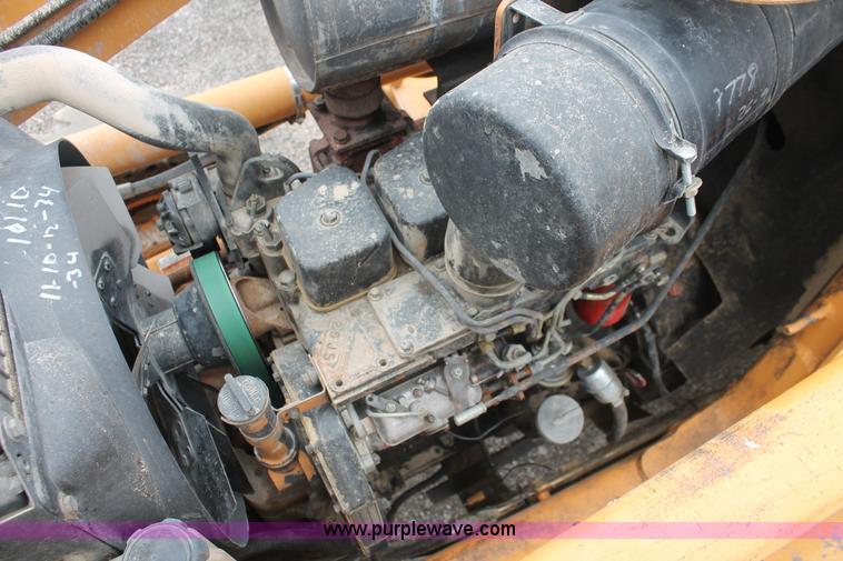 image for item D8342 1996 Case 570L XT Construction King landscape loader