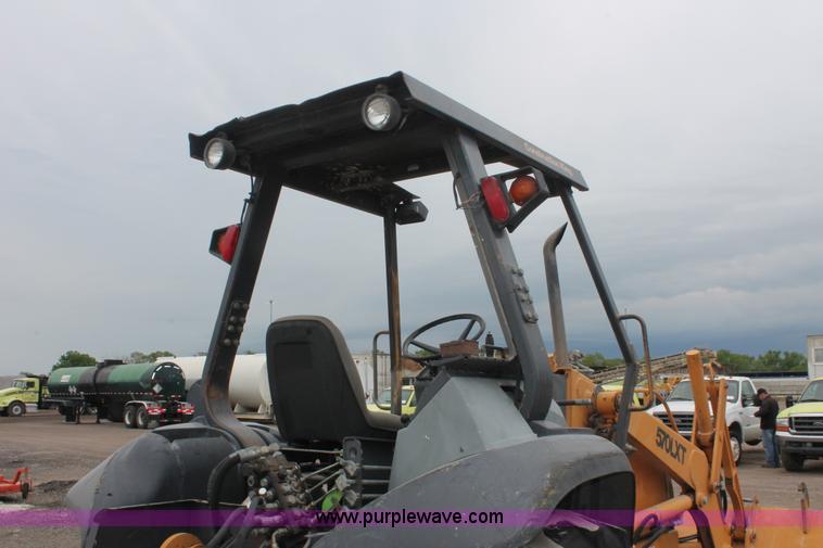 image for item D8342 1996 Case 570L XT Construction King landscape loader