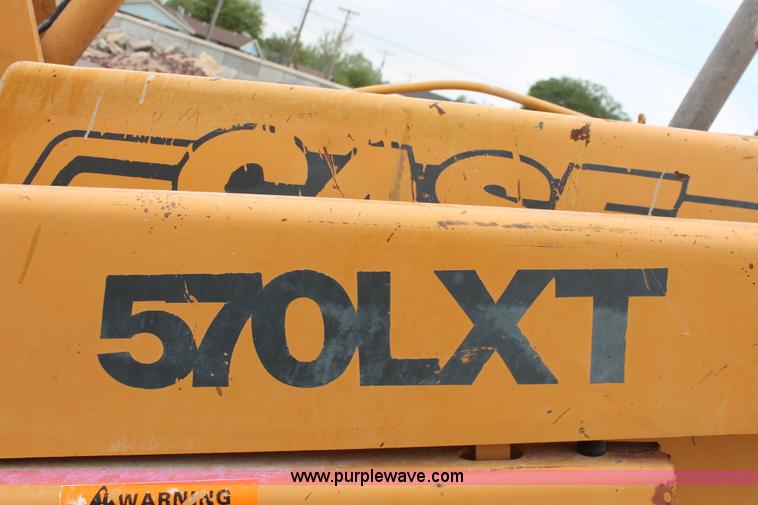 image for item D8342 1996 Case 570L XT Construction King landscape loader