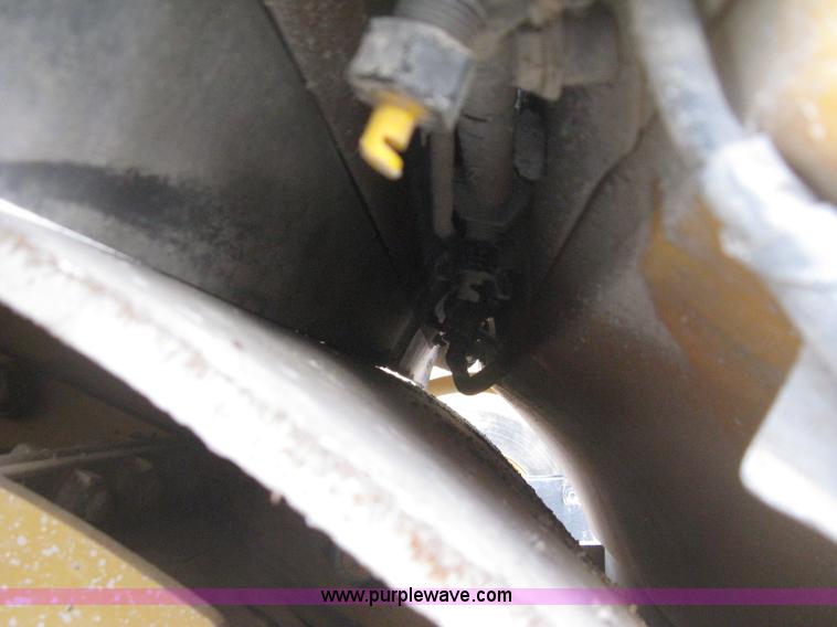 image for item E3314 1997 Hyster Hypac C766B articulated vibratory smooth drum roller