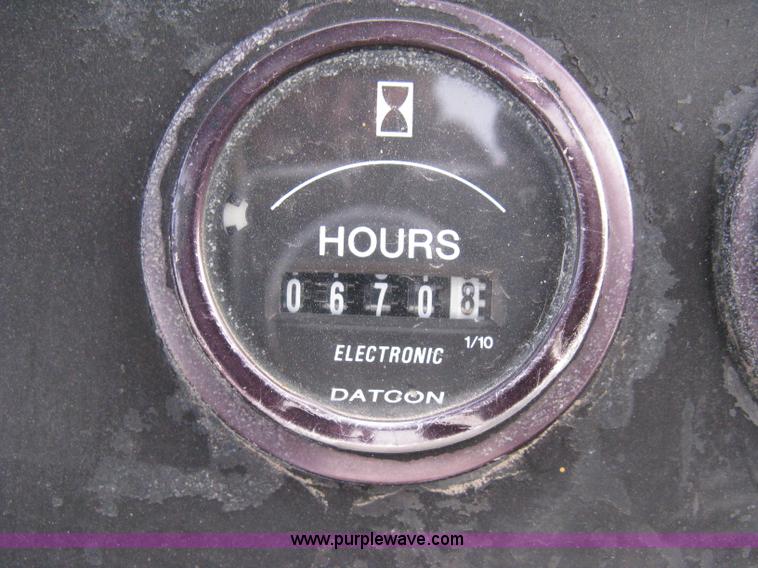 image for item E3314 1997 Hyster Hypac C766B articulated vibratory smooth drum roller