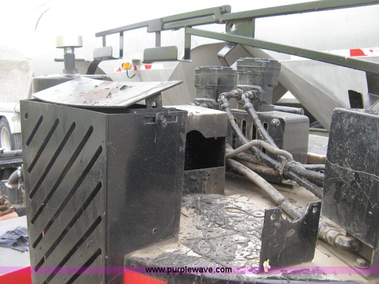 image for item E3400 2003 Crafco SS125 hot melter applicator