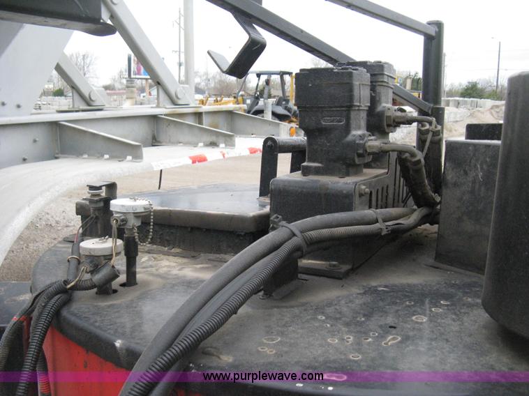 image for item E3400 2003 Crafco SS125 hot melter applicator