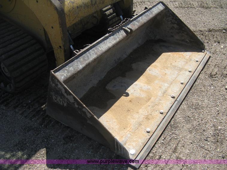 image for item E3435 2002 Caterpillar 257 skid steer