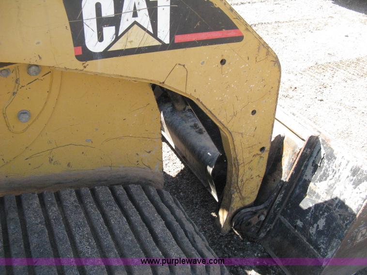 image for item E3435 2002 Caterpillar 257 skid steer