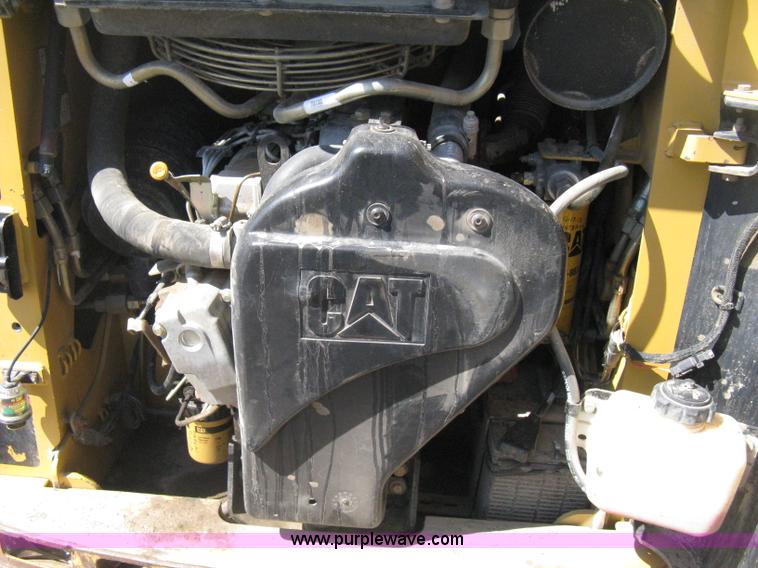 image for item E3435 2002 Caterpillar 257 skid steer