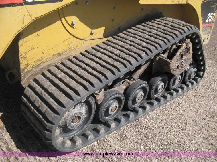 image for item E3435 2002 Caterpillar 257 skid steer