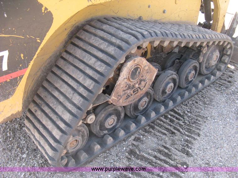 image for item E3435 2002 Caterpillar 257 skid steer