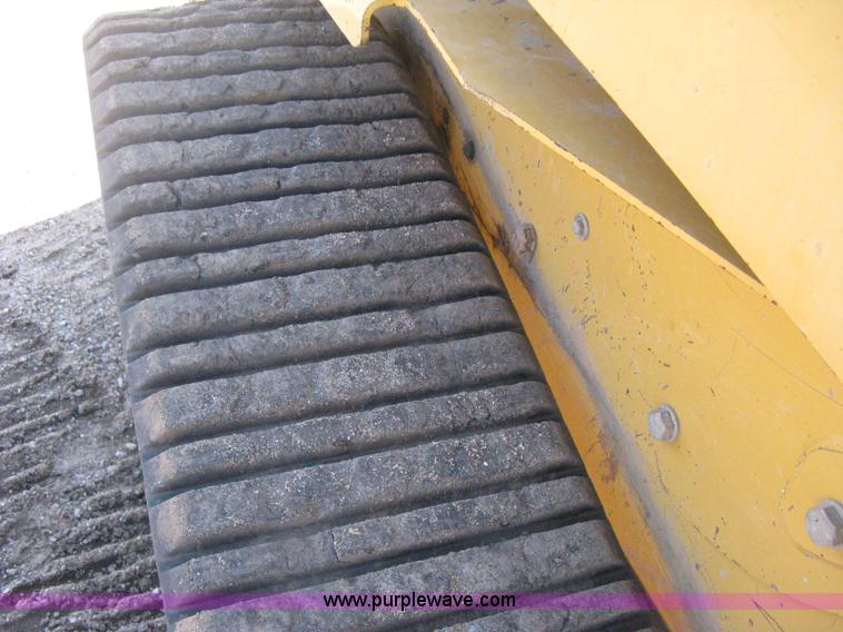 image for item E3435 2002 Caterpillar 257 skid steer
