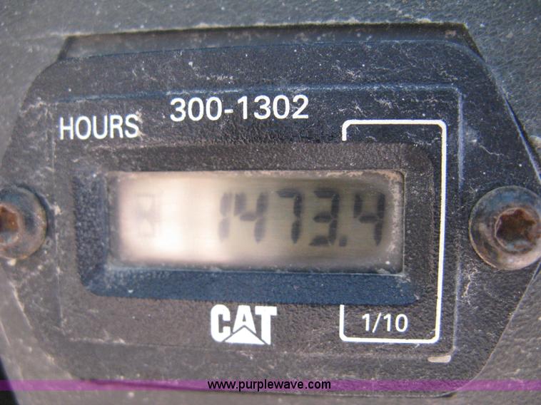 image for item E3435 2002 Caterpillar 257 skid steer