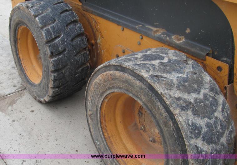 image for item E3926 2004 Case 60XT skid steer