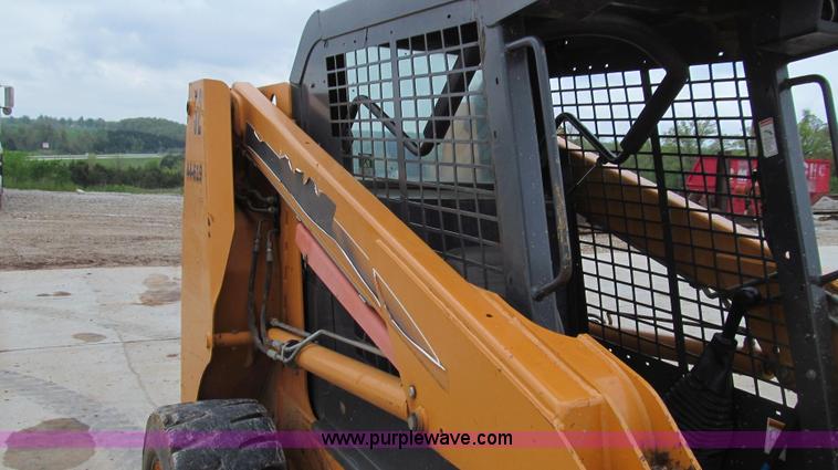 image for item E3926 2004 Case 60XT skid steer
