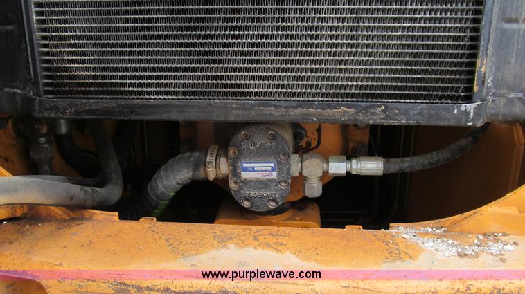 image for item E3926 2004 Case 60XT skid steer