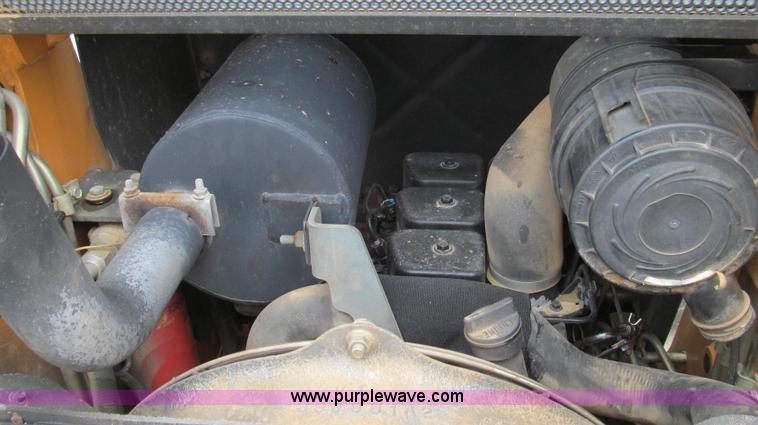 image for item E3926 2004 Case 60XT skid steer