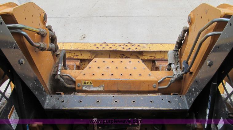 image for item E3926 2004 Case 60XT skid steer