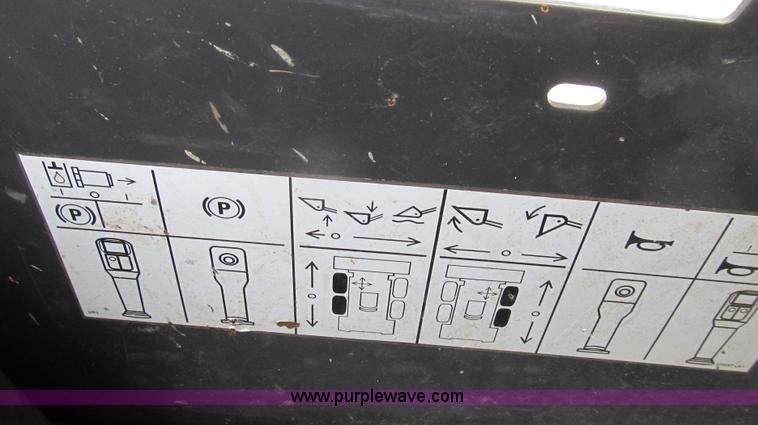 image for item E3926 2004 Case 60XT skid steer