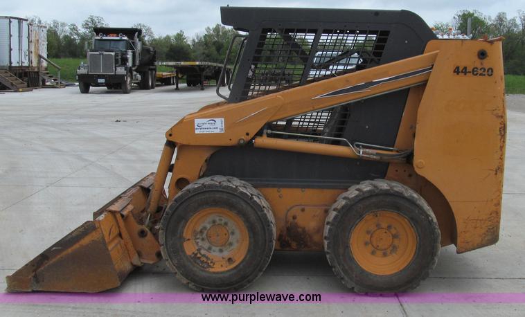 image for item E3927 2004 Case 60XT skid steer