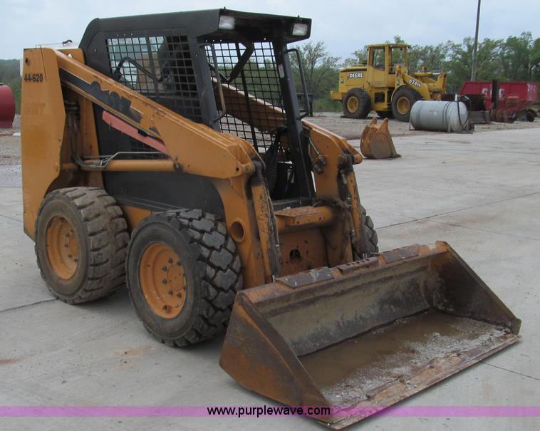 image for item E3927 2004 Case 60XT skid steer