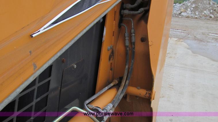 image for item E3927 2004 Case 60XT skid steer