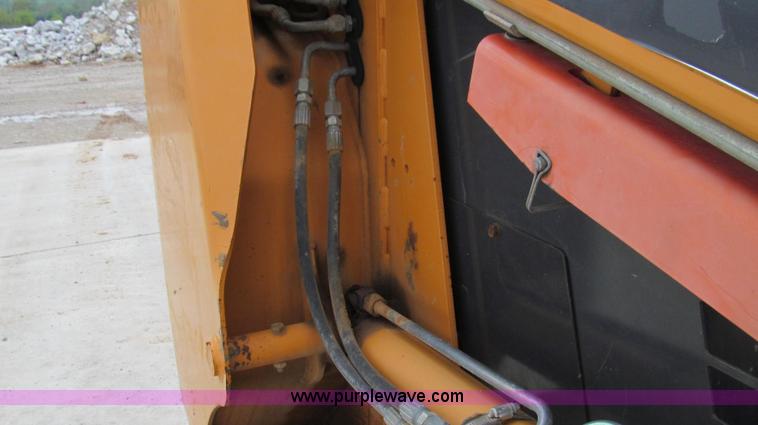 image for item E3927 2004 Case 60XT skid steer
